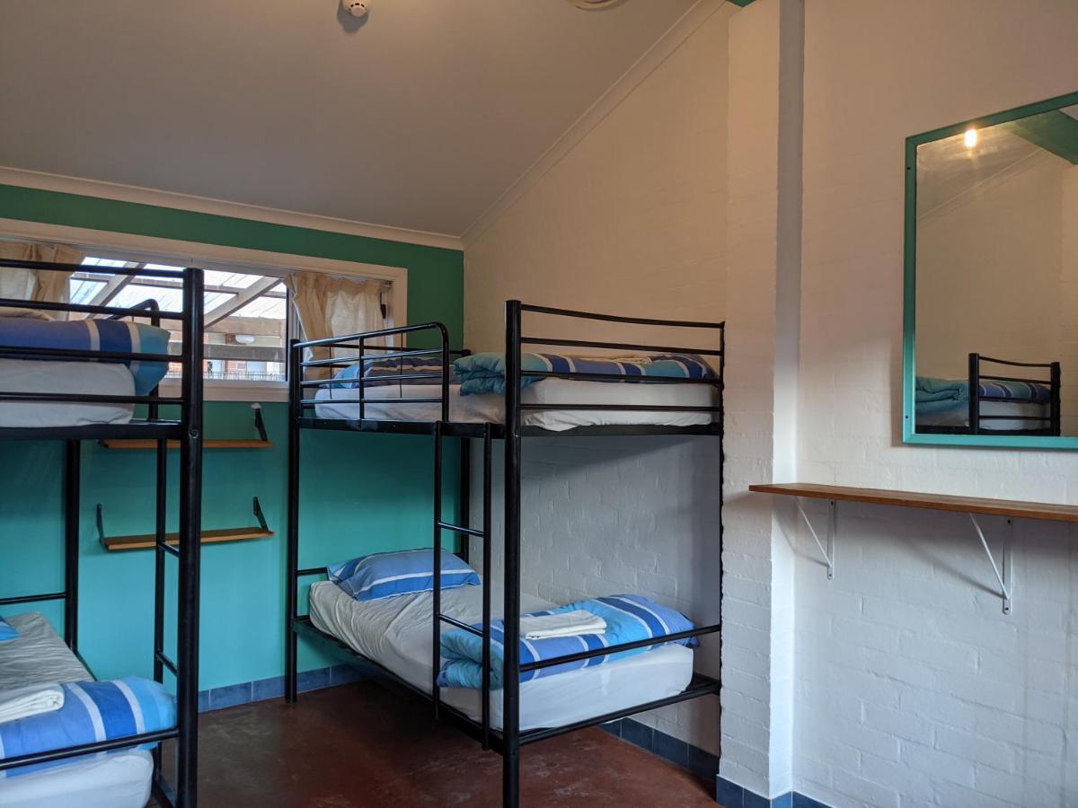 Ozzie Pozzie Backpackers Vandrerhjem Port Macquarie Eksteriør bilde